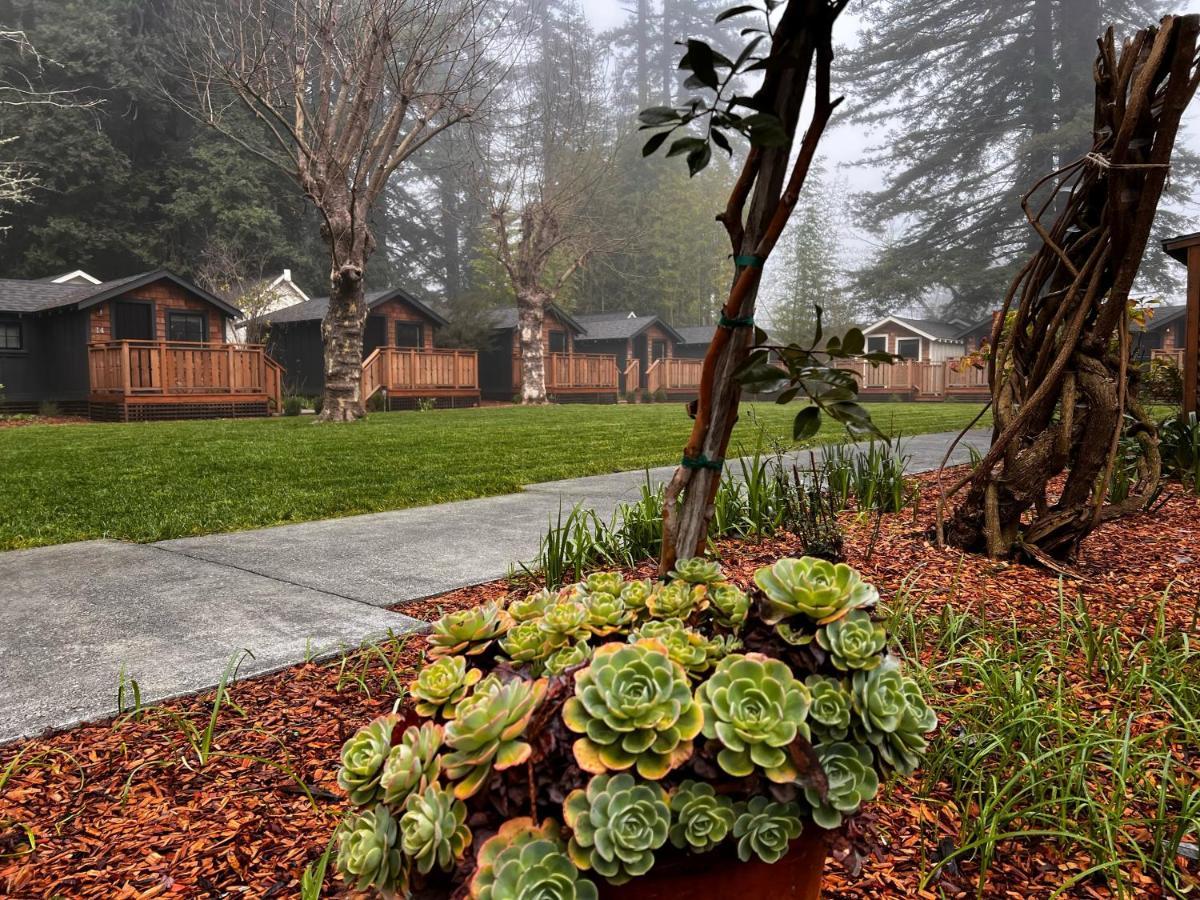 Dawn Ranch Hotel Guerneville Exterior photo